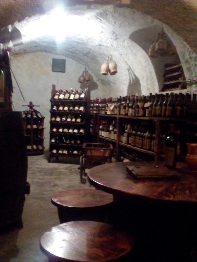 Locanda Da Tullio Capovalle Eksteriør billede